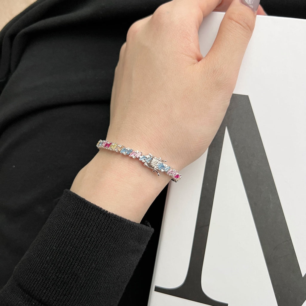[Lumi Jewels]Ornate Sparkling Multi Cut Party Bracelet