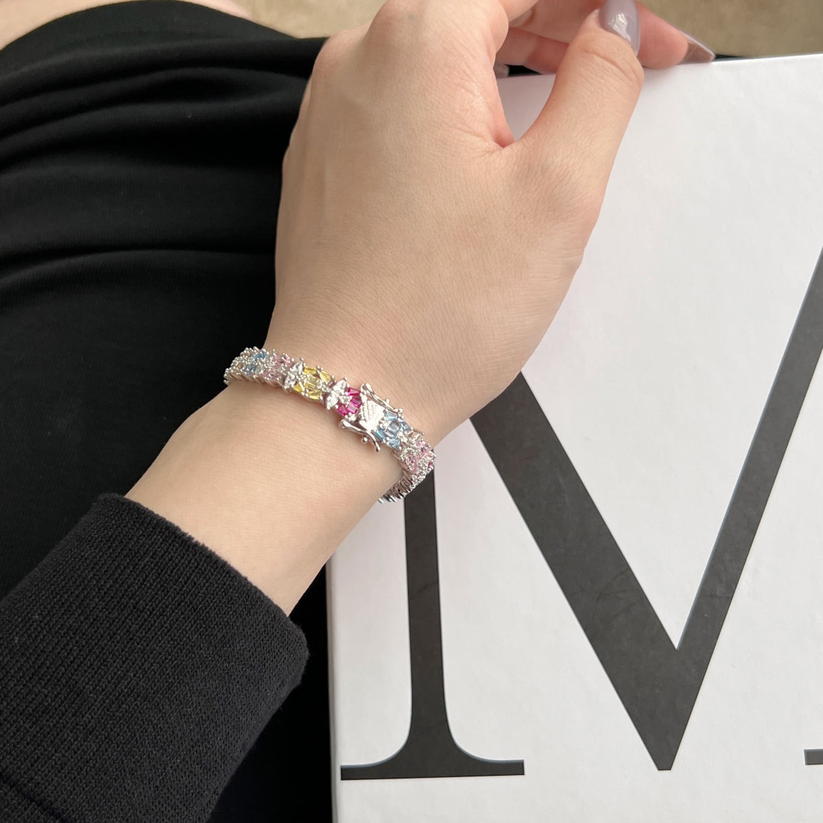 [Lumi Jewels]Delicate Colorful Multi Cut Party Bracelet