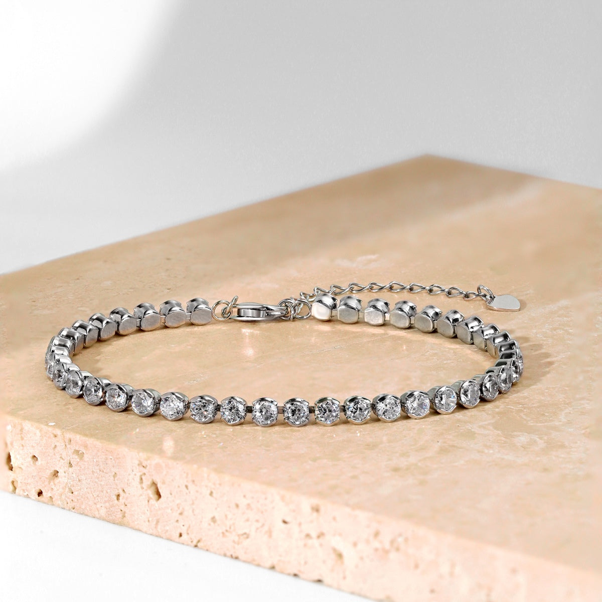 [Lumi Jewels]Dazzling Sparkling Round Cut Daily Bracelet