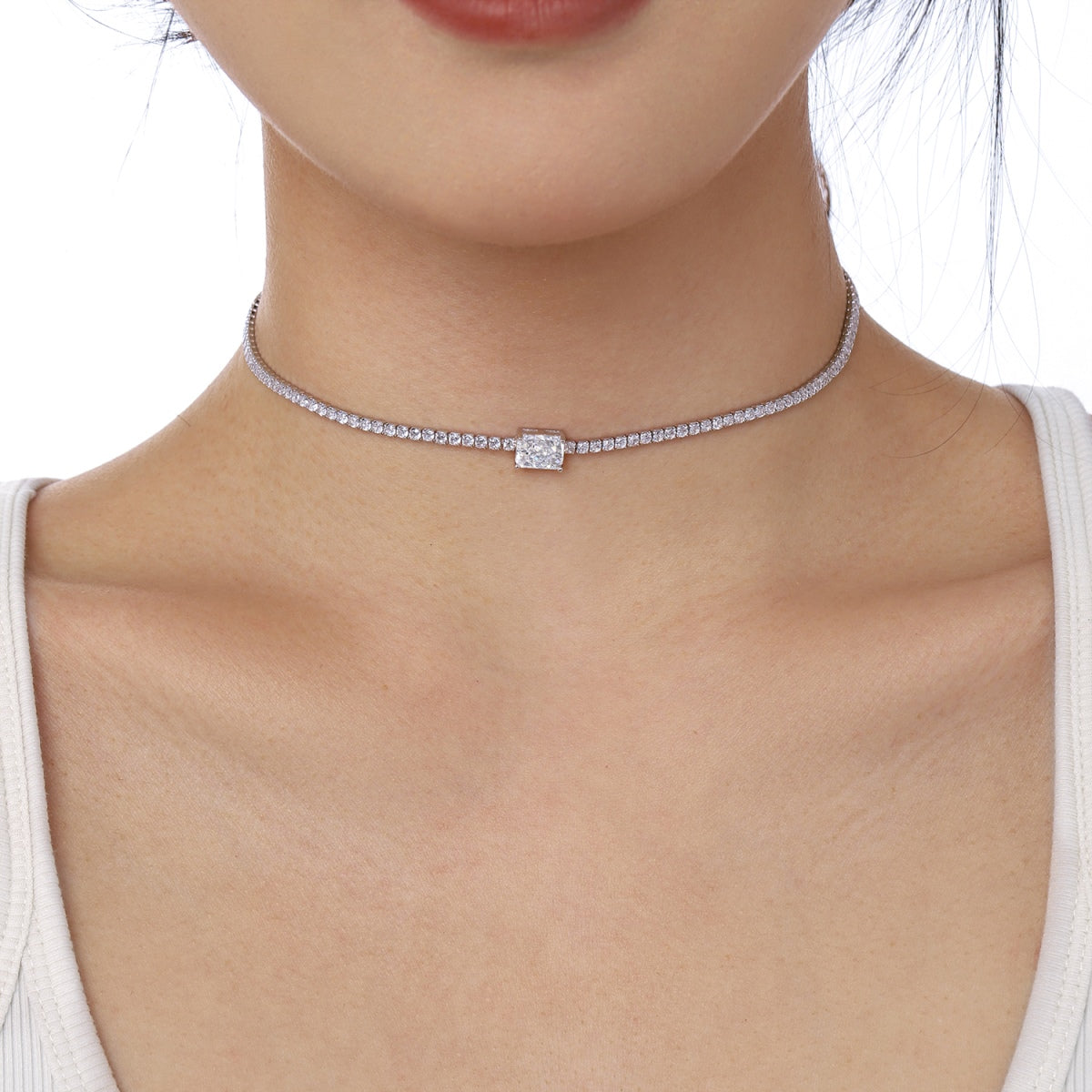 [Lumi Jewels]2.0 carat Ornate Emerald Cut Necklace
