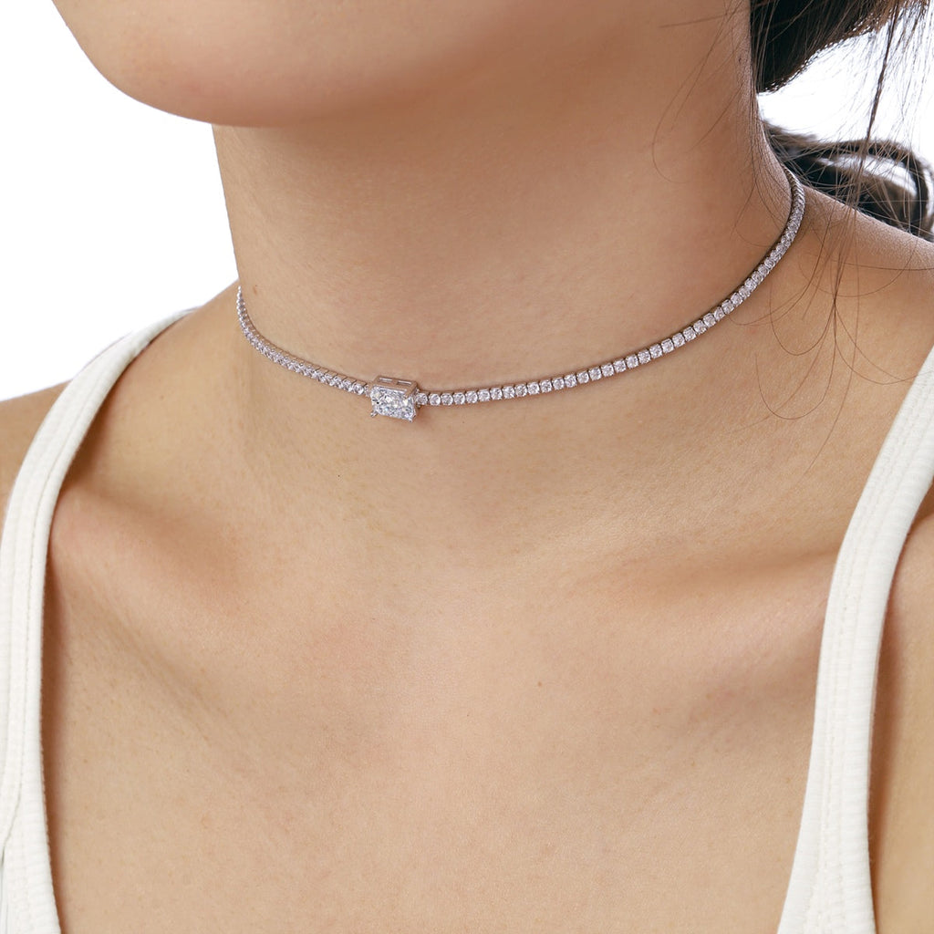 [Lumi Jewels]2.0 carat Ornate Emerald Cut Necklace