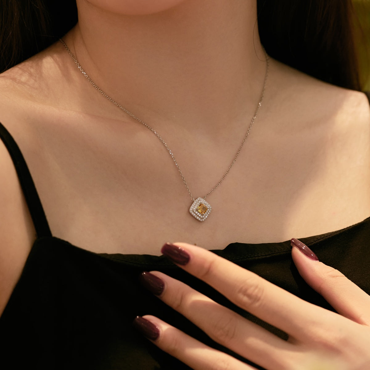 [Lumi Jewels]Sparkling Asscher Cut Necklace