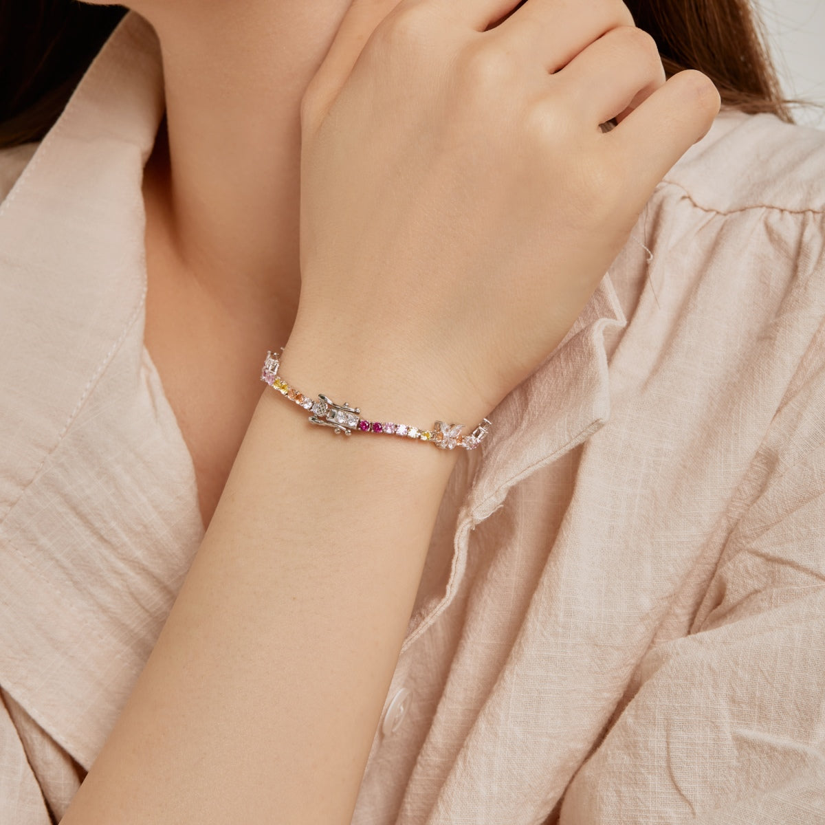 [Lumi Jewels]Ornate Colorful Butterfly Shape Round Cut Daily Bracelet