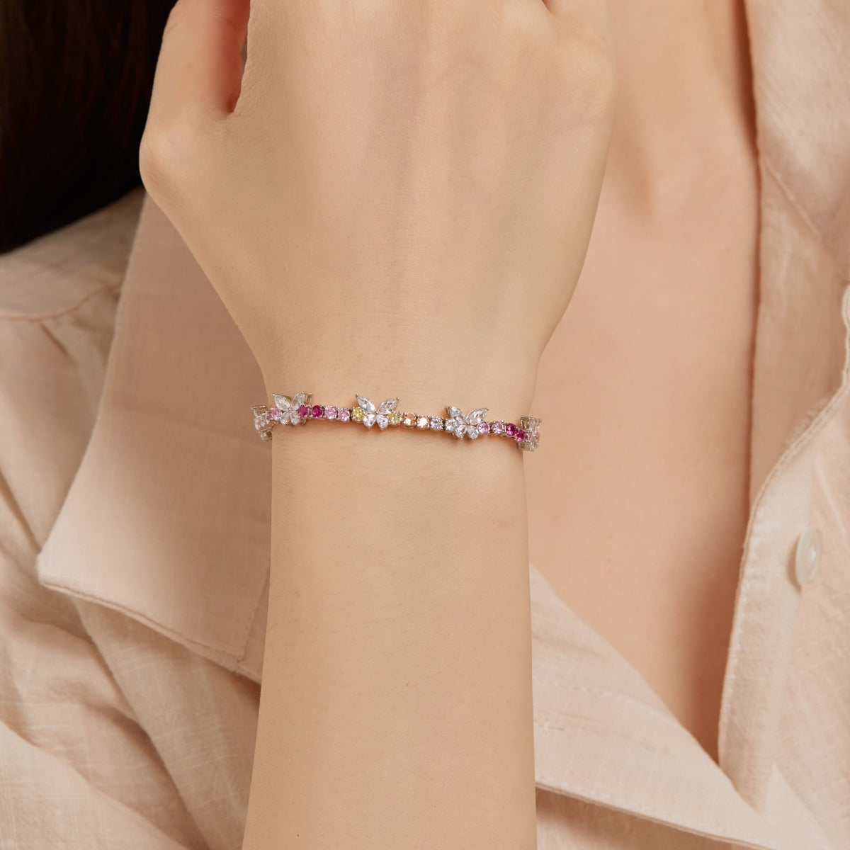 [Lumi Jewels]Ornate Colorful Butterfly Shape Round Cut Daily Bracelet
