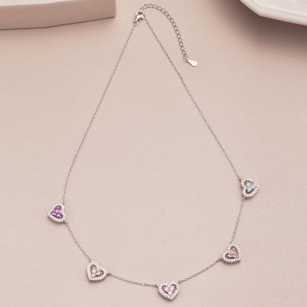 [Lumi Jewels]Sparkling Five Heart Necklace