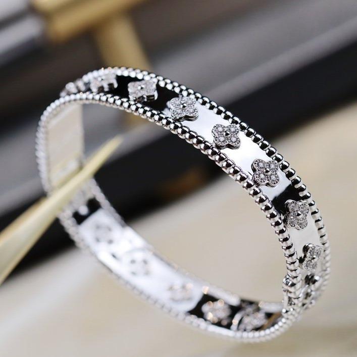 [Lumi Jewels]CLOVER BRACELET 8MM DIAMONDS