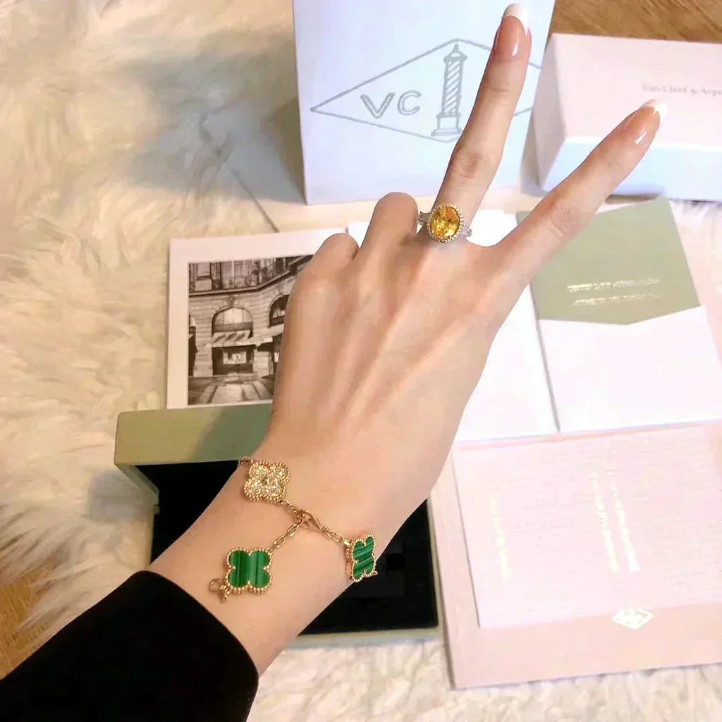 [Lumi Jewels] CLOVER 5 MOTIF MALACHITE BRACELET COLLECTION