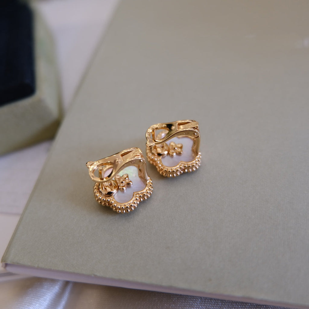 [Lumi Jewels]LUCKY PINK GOLD WHITE MOP EARRINGS