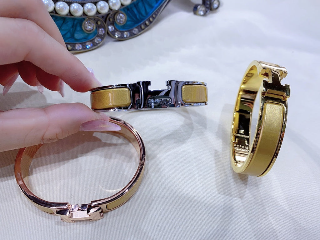 [Lumi Jewels]H CHAMPAGNE BRACELET