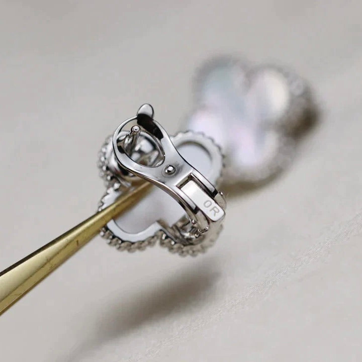 [Lumi Jewels]CLOVER MEDIUM 1 MOTIFS  WHITE MOP EARRINGS SILVER