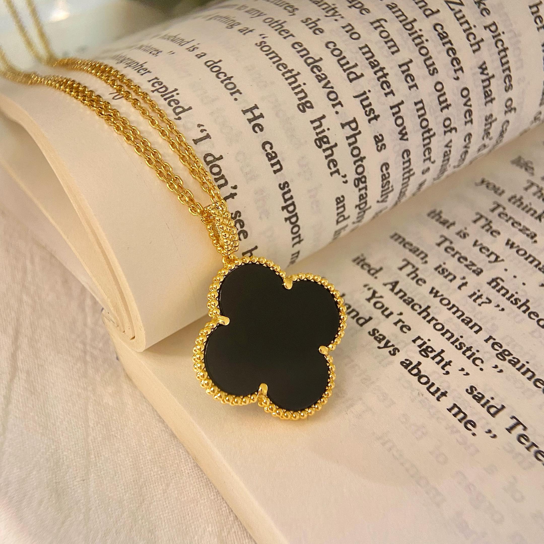 [Lumi Jewels]CLOVER 25MM NECKLACE GOLD ONYX
