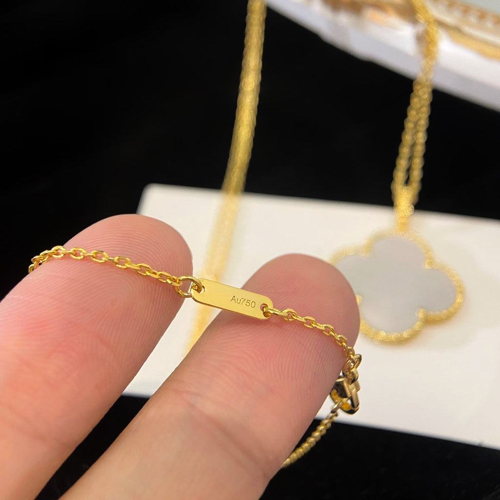 [Lumi Jewels]CLOVER 25MM MOP LARGE PENDANT NECKLACE