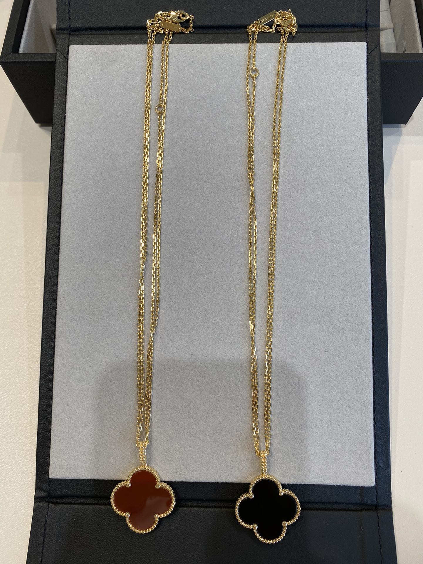[Lumi Jewels]CLOVER 25MM NECKLACE GOLD CARNELIAN