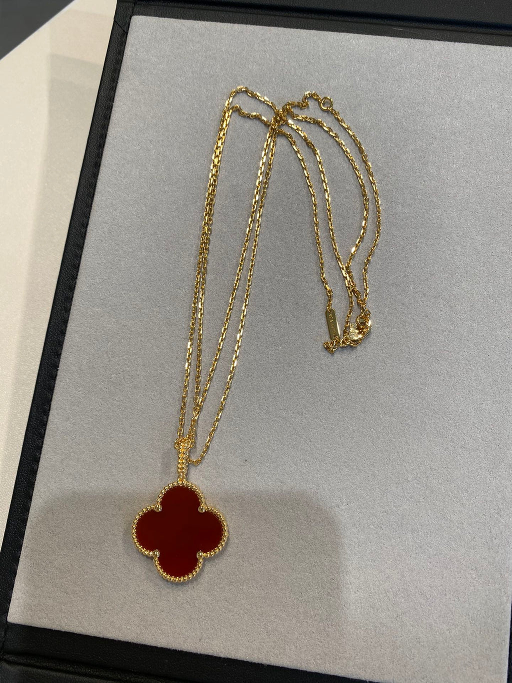 [Lumi Jewels]CLOVER 25MM NECKLACE GOLD CARNELIAN
