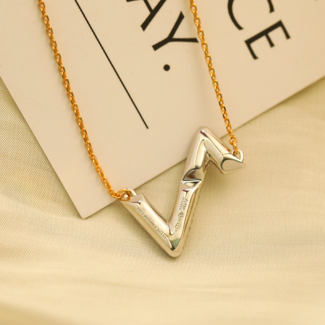 [Lumi Jewels]VOLT SILVER DIAMOND PEDANT NECKLACE