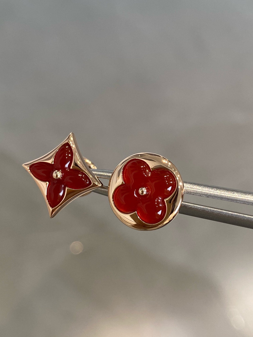 [Lumi Jewels]STAR AND SUN PINK GOLD CARNELIAN STUD EARRINGS