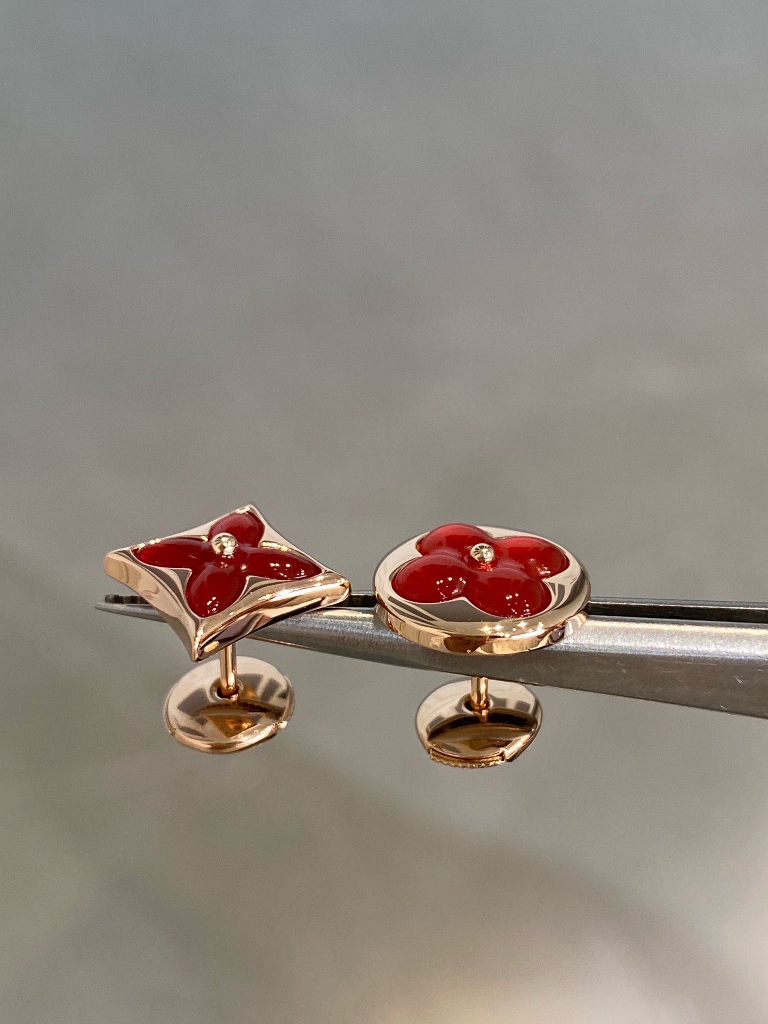 [Lumi Jewels]STAR AND SUN PINK GOLD CARNELIAN STUD EARRINGS