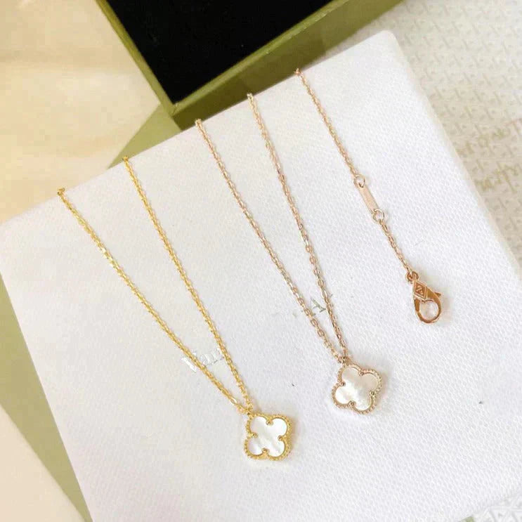 [Lumi Jewels]CLOVER MINI 9.5MM WHITE MOTHER-OF-PEARL NECKLACE
