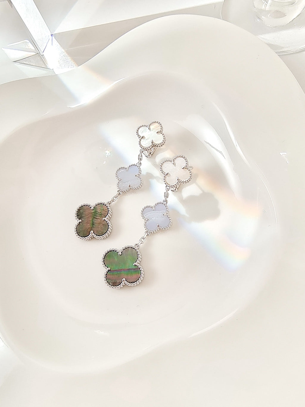 [Lumi Jewels]CLOVER 3 MOTIFS CHALCEDONY DARK MOP SILVER EARRINGS