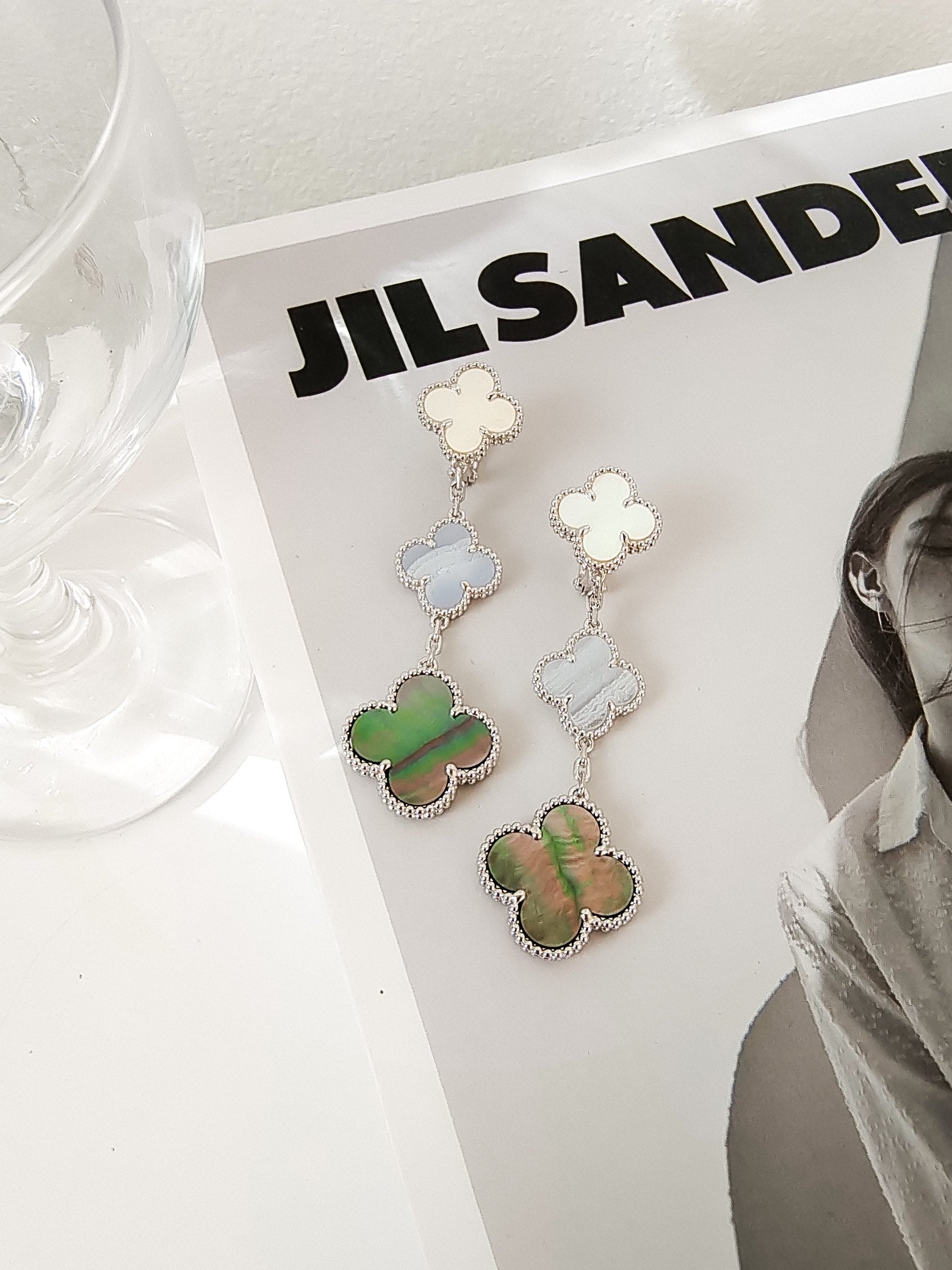 [Lumi Jewels]CLOVER 3 MOTIFS CHALCEDONY DARK MOP SILVER EARRINGS