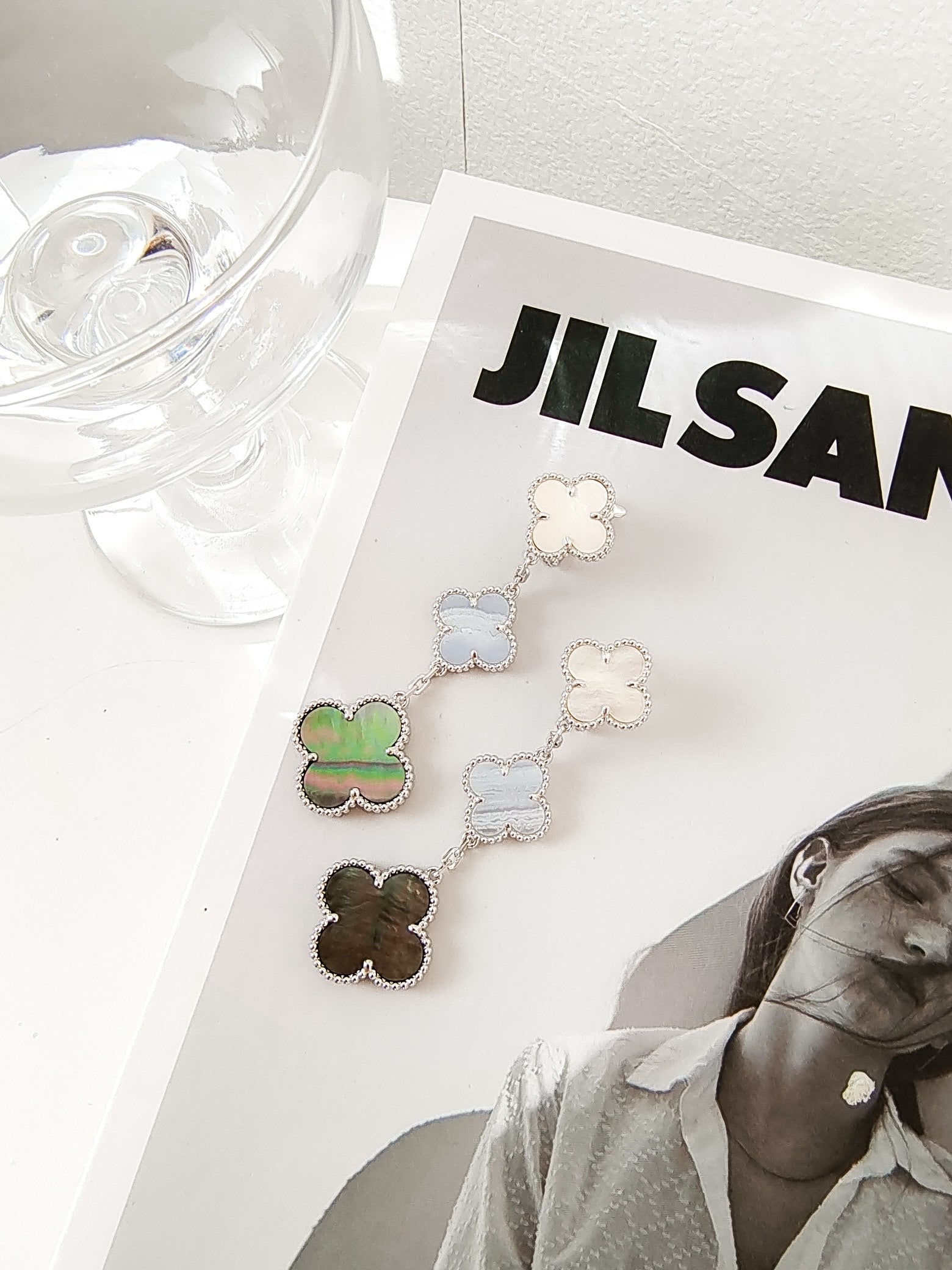 [Lumi Jewels]CLOVER 3 MOTIFS CHALCEDONY DARK MOP SILVER EARRINGS
