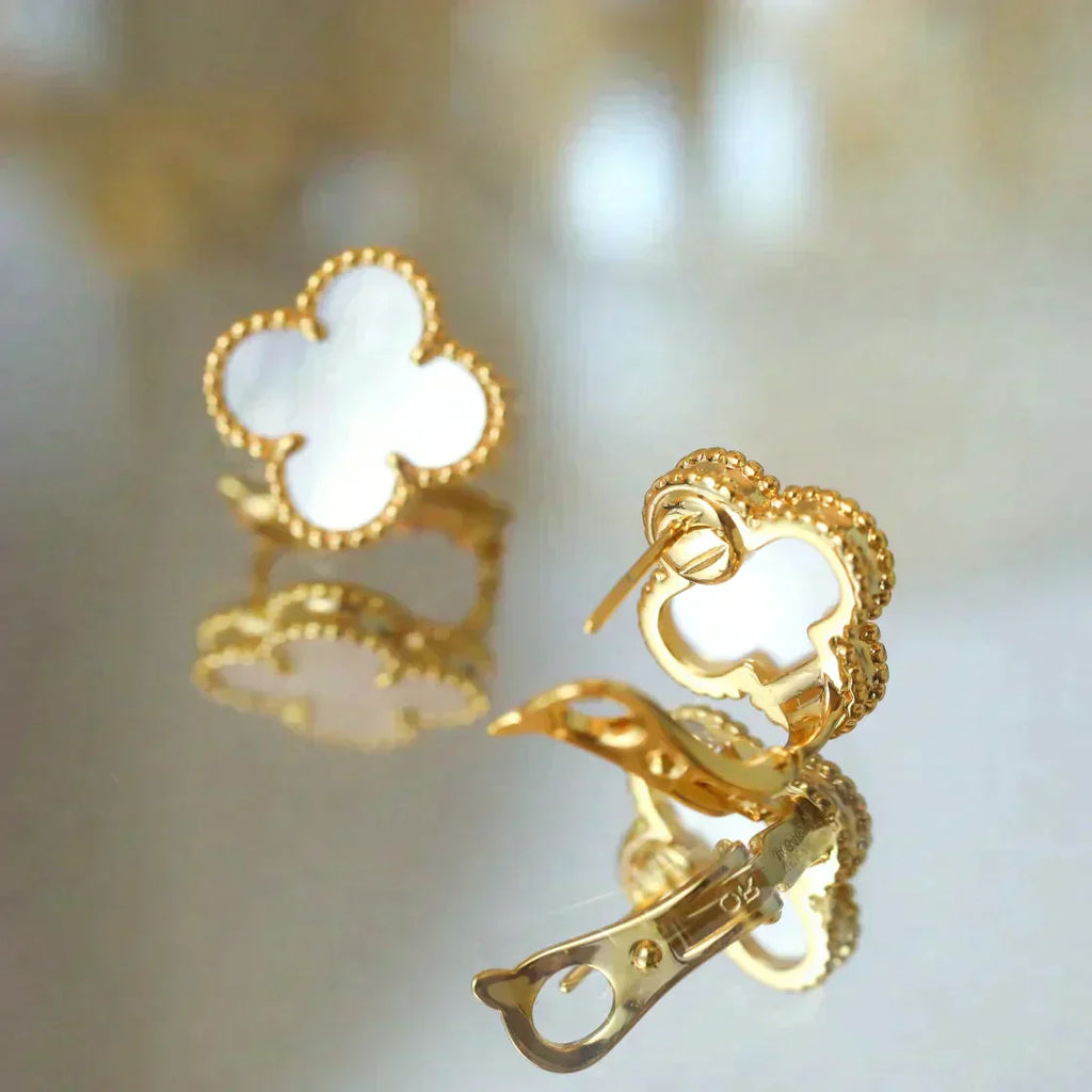 [Lumi Jewels]CLOVER MEDIUM 1 MOTIFS  WHITE MOP STUD EARRINGS