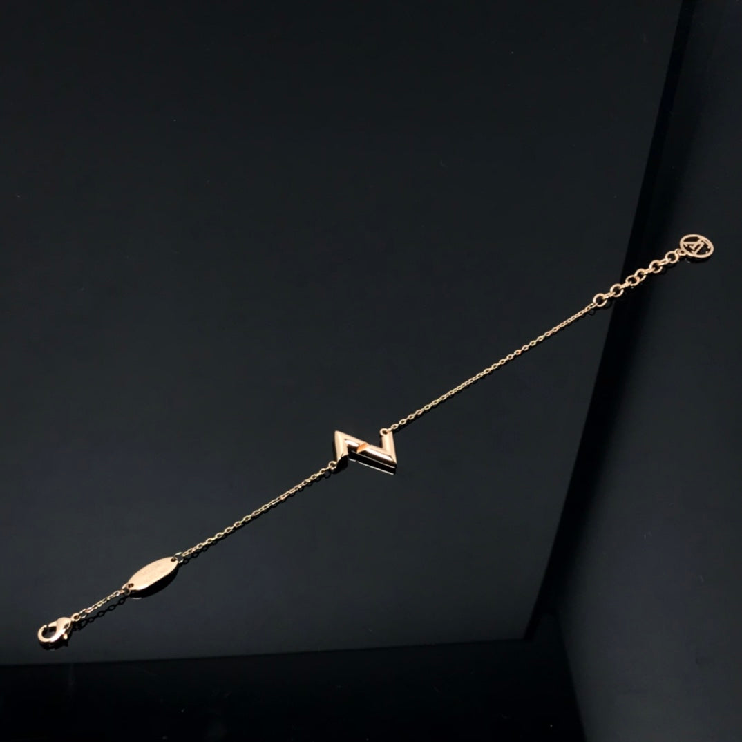 [Lumi Jewels]VOLT LV LOGO BRACELET
