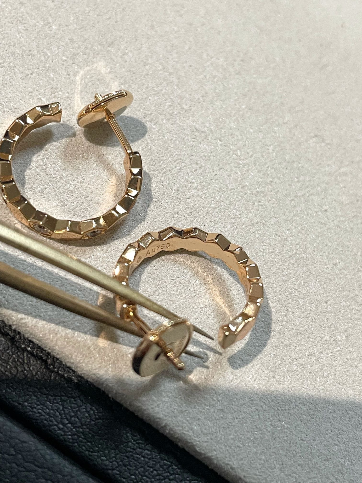 [Lumi Jewels]Hollow Design Four-Leaf Clover Flower Shape Earrings