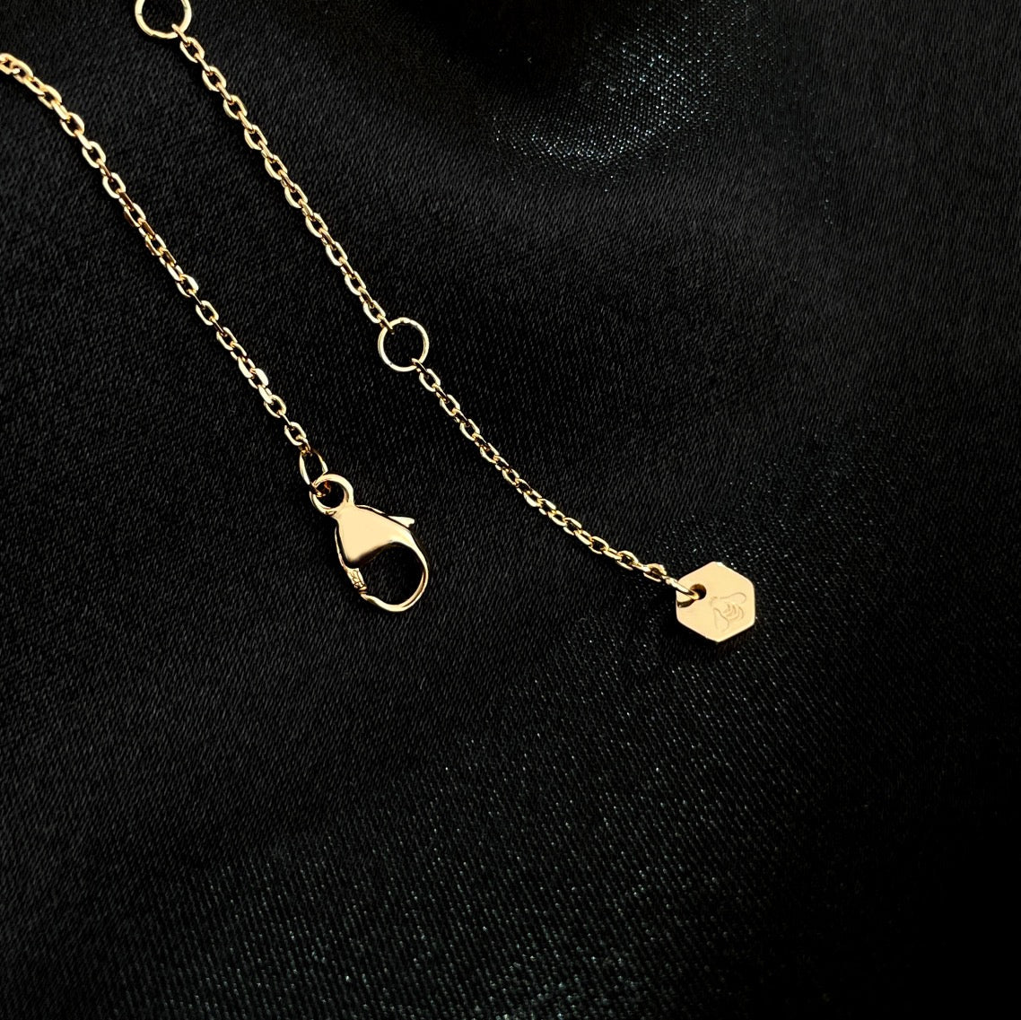 [Lumi Jewels]BEE MINI NECKLACE