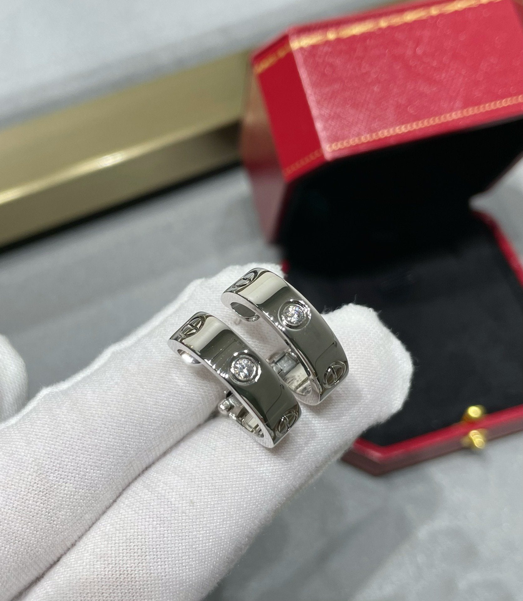 [Lumi Jewels]LOVE 5.5MM 1 DIAMOND EARRINGS