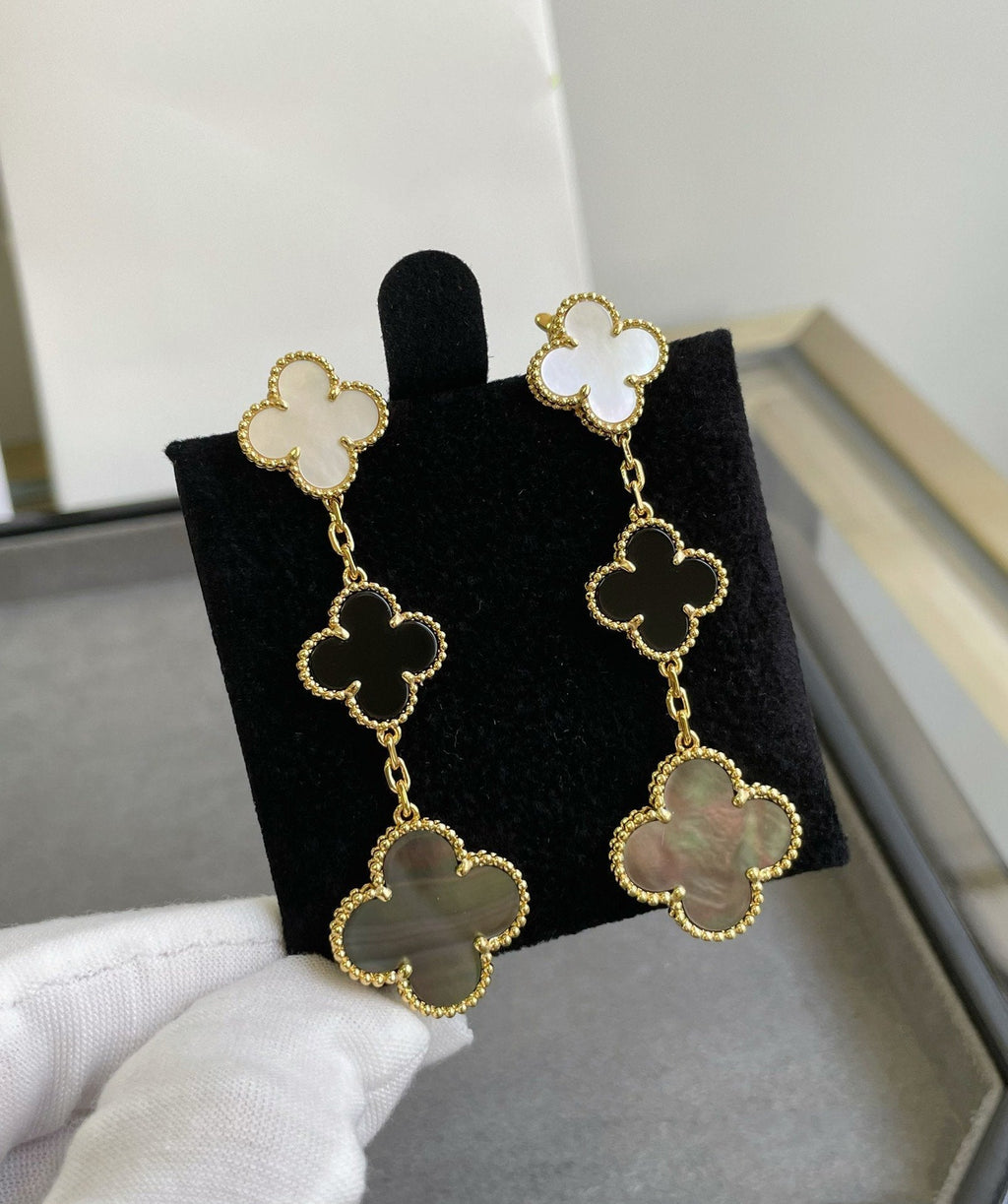 [Lumi Jewels]CLOVER 3 MOTIF MOP ONYX DARK MOP PINK GOLD EARRINGS