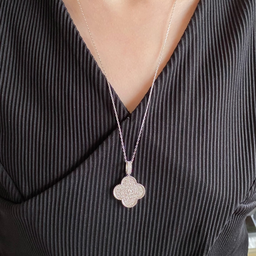 [Lumi Jewels]CLOVER 25MM LARGE PEDANT DIAMOND PAVED LONG NECKLACE