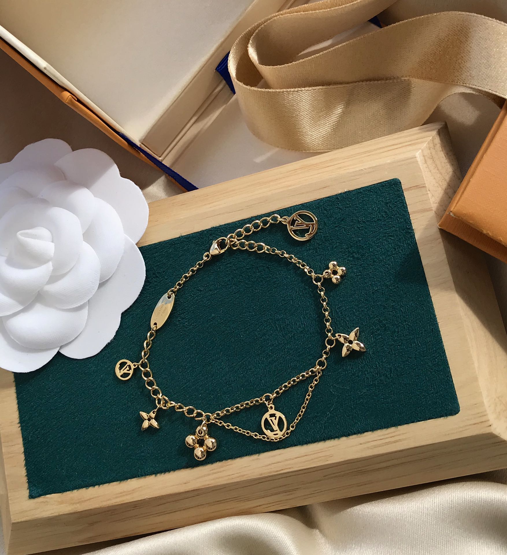 [Lumi Jewels]BLOOMING PINK GOLD MOP BRACELET