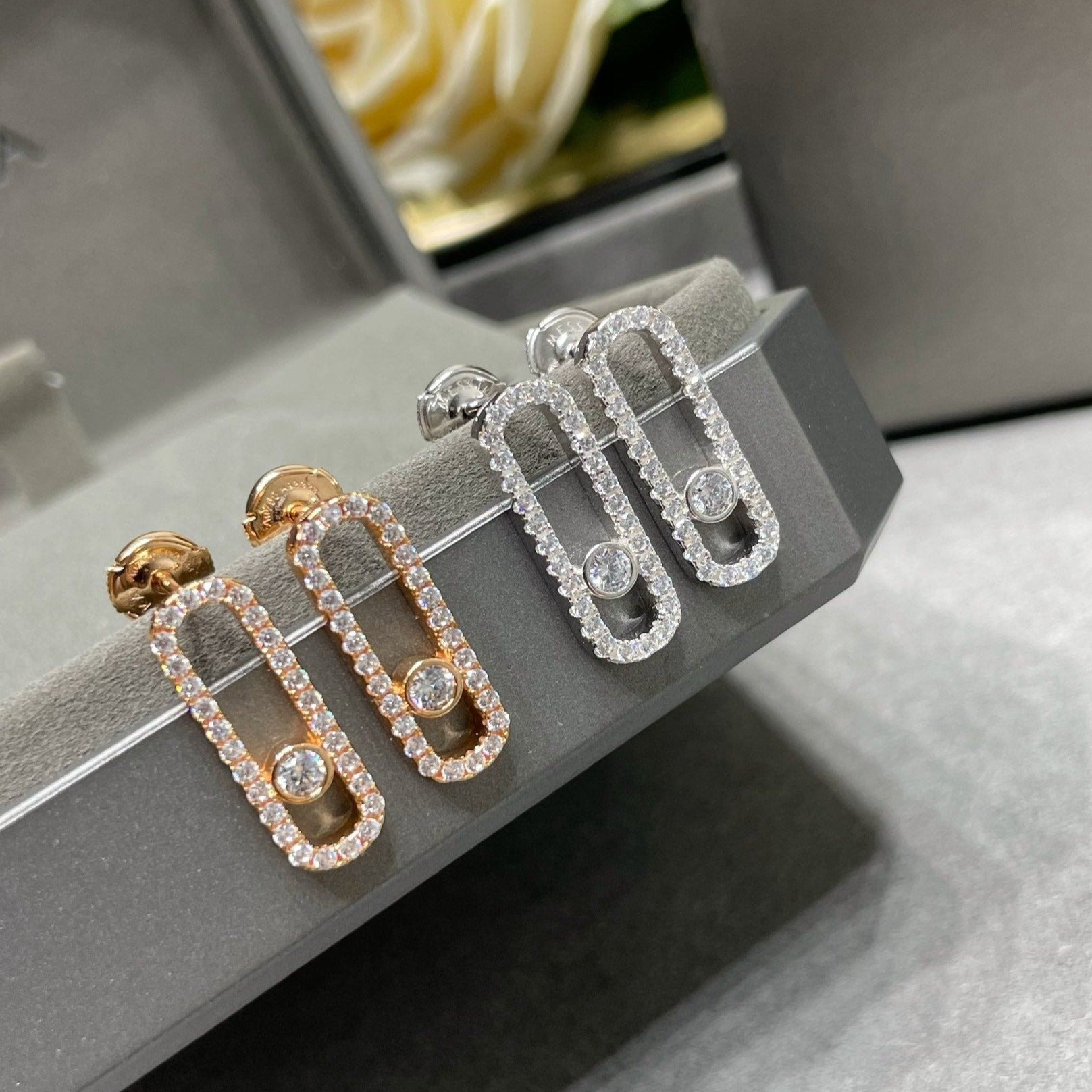 [Lumi]MOVE UNO STUD DIAMOND PAVED EARRINGS