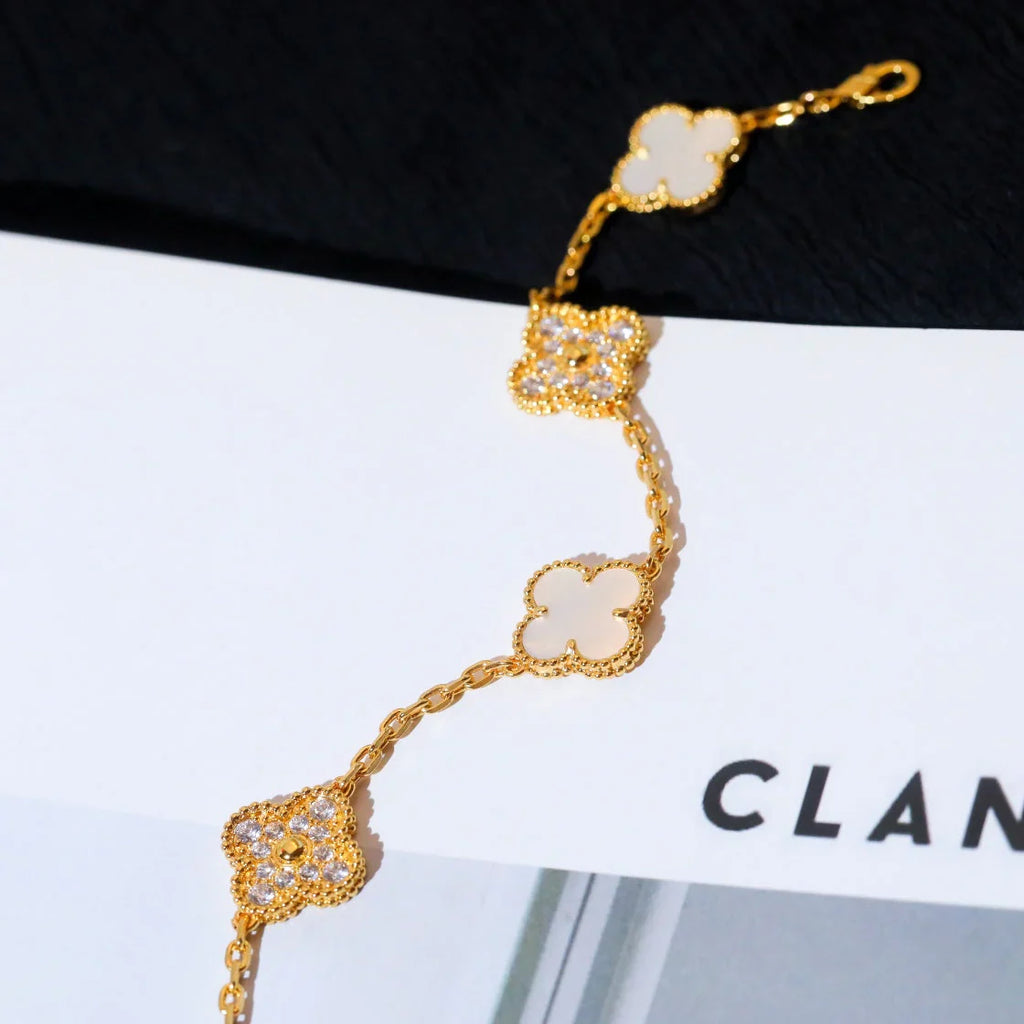 [Lumi Jewels]CLOVER WHITE PEARL MOP 5 MOTIF BRACELET COLLECTION