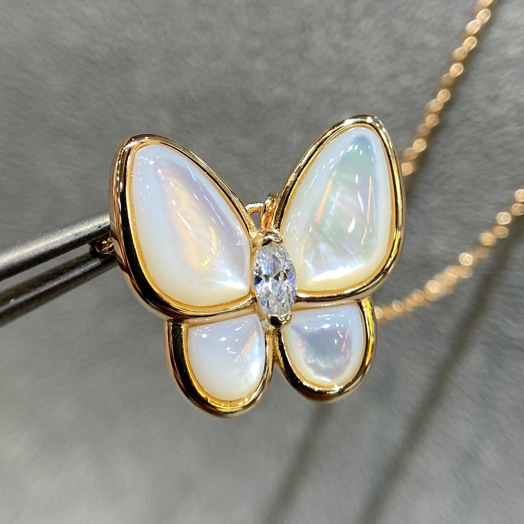 [Lumi Jewels]BUTTERFLY MOP DIAMOND NECKLACE