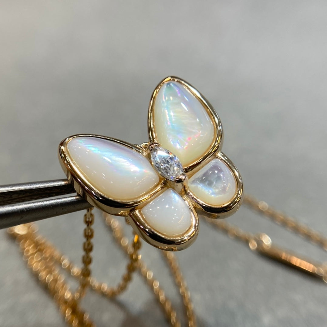 [Lumi Jewels]BUTTERFLY MOP DIAMOND NECKLACE