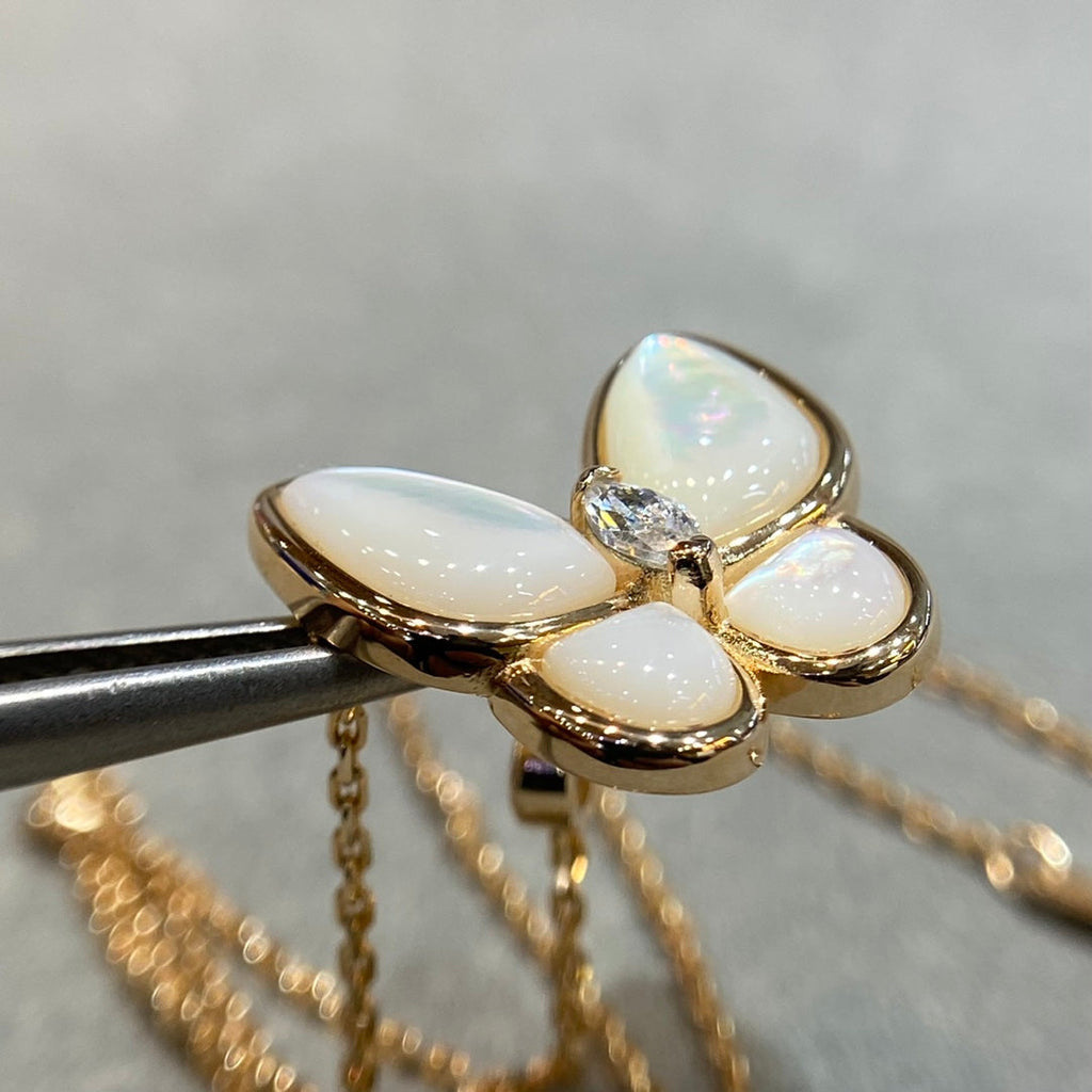 [Lumi Jewels]BUTTERFLY MOP DIAMOND NECKLACE