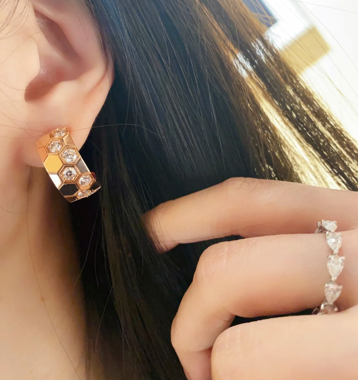[Lumi Jewels]BEE LOVE DIAMOND HOOP EARRINGS