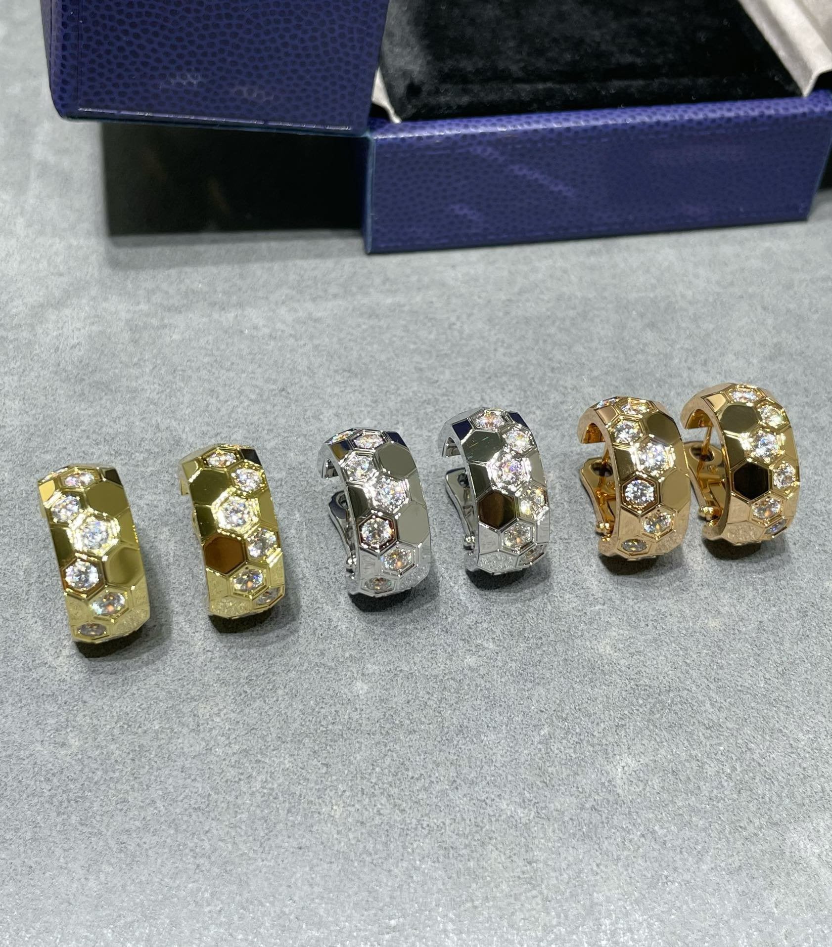 [Lumi Jewels]BEE LOVE DIAMOND HOOP EARRINGS