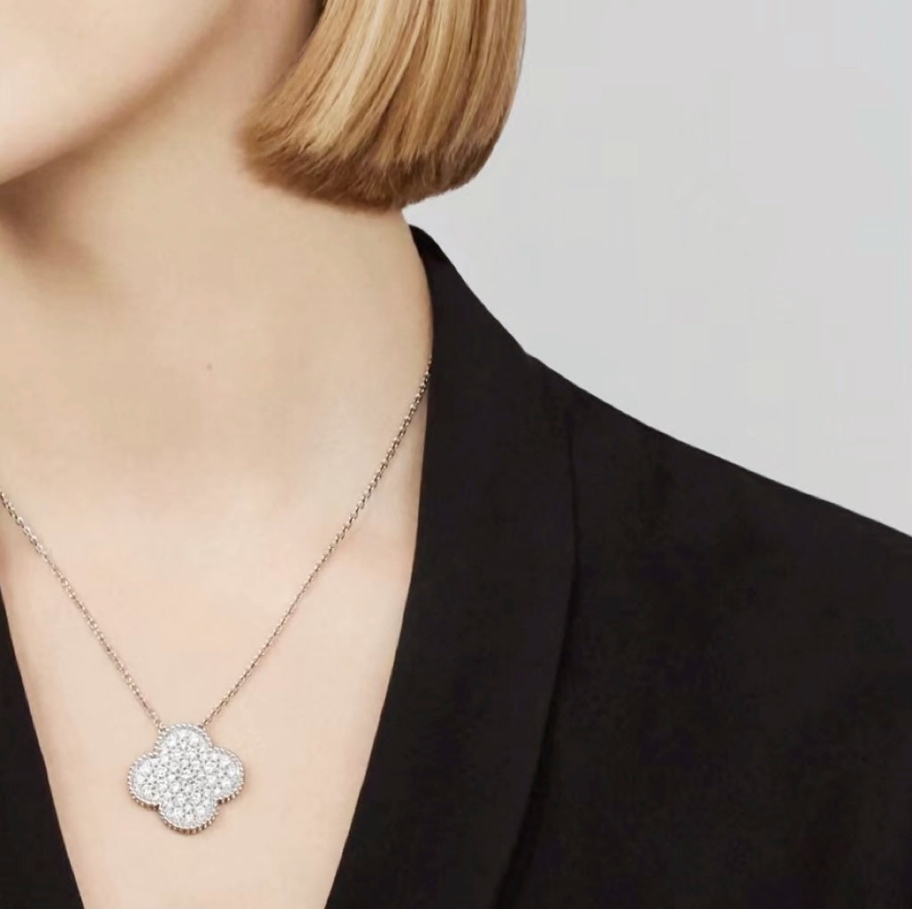 [Lumi Jewels]CLOVER 25MM LARGE PENDANT DIAMOND PAVED SILVER NECKLACE