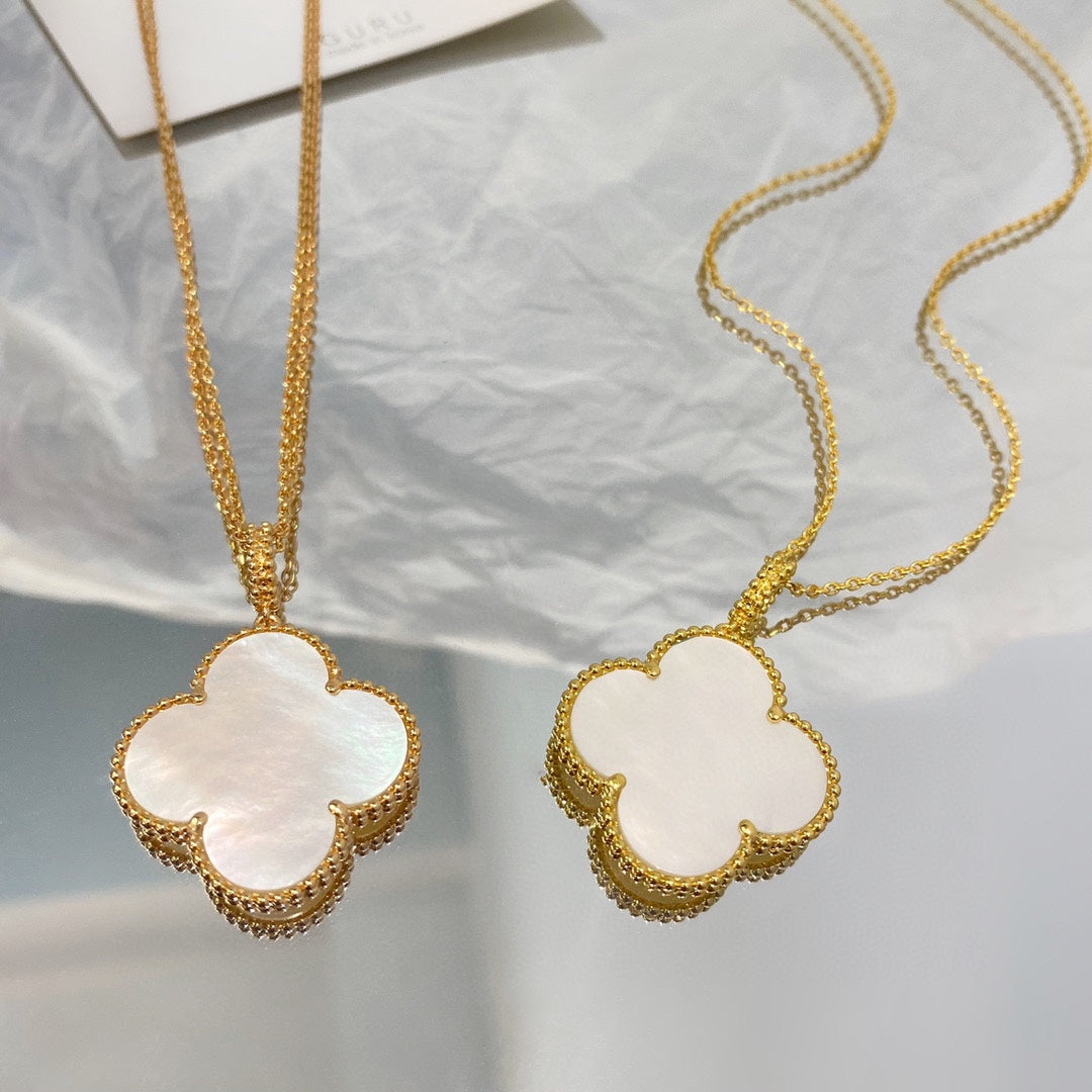 [Lumi Jewels]CLOVER 25MM MOP LARGE PENDANT NECKLACE