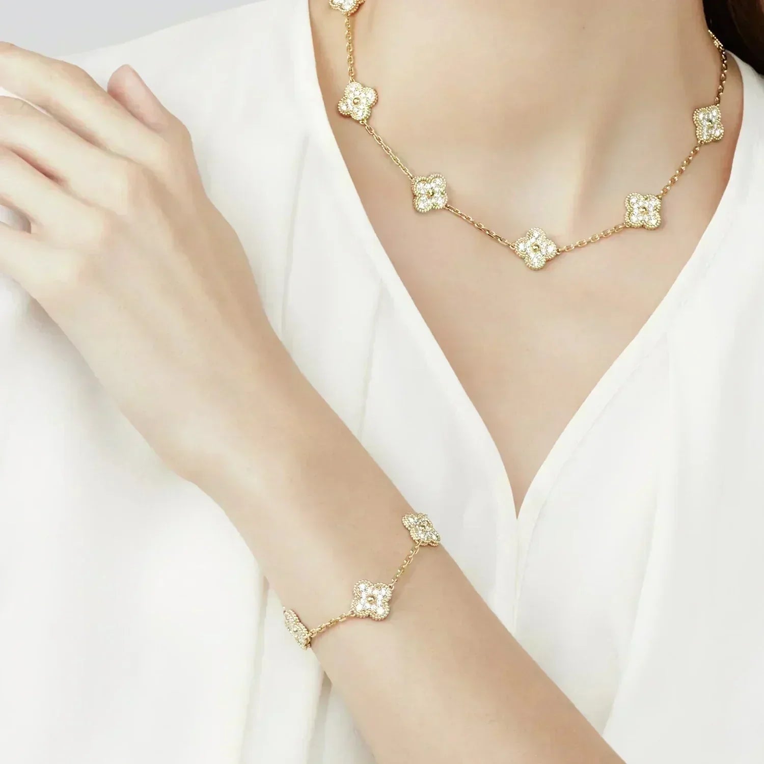 [Lumi Jewels] CLOVER 5 MOTIF FULL DIAMOND BRACELET COLLECTION
