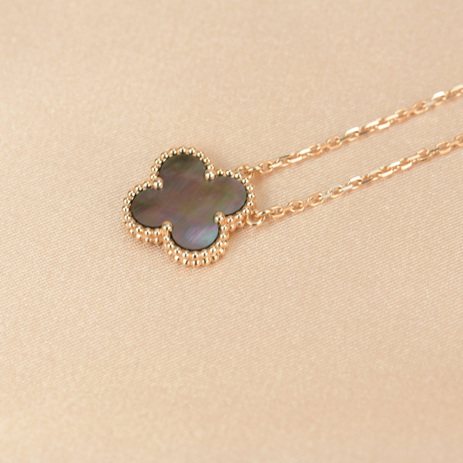 [Lumi Jewels]CLOVER 15MM  GRAY MOTHER OF PEARL NECKLACE