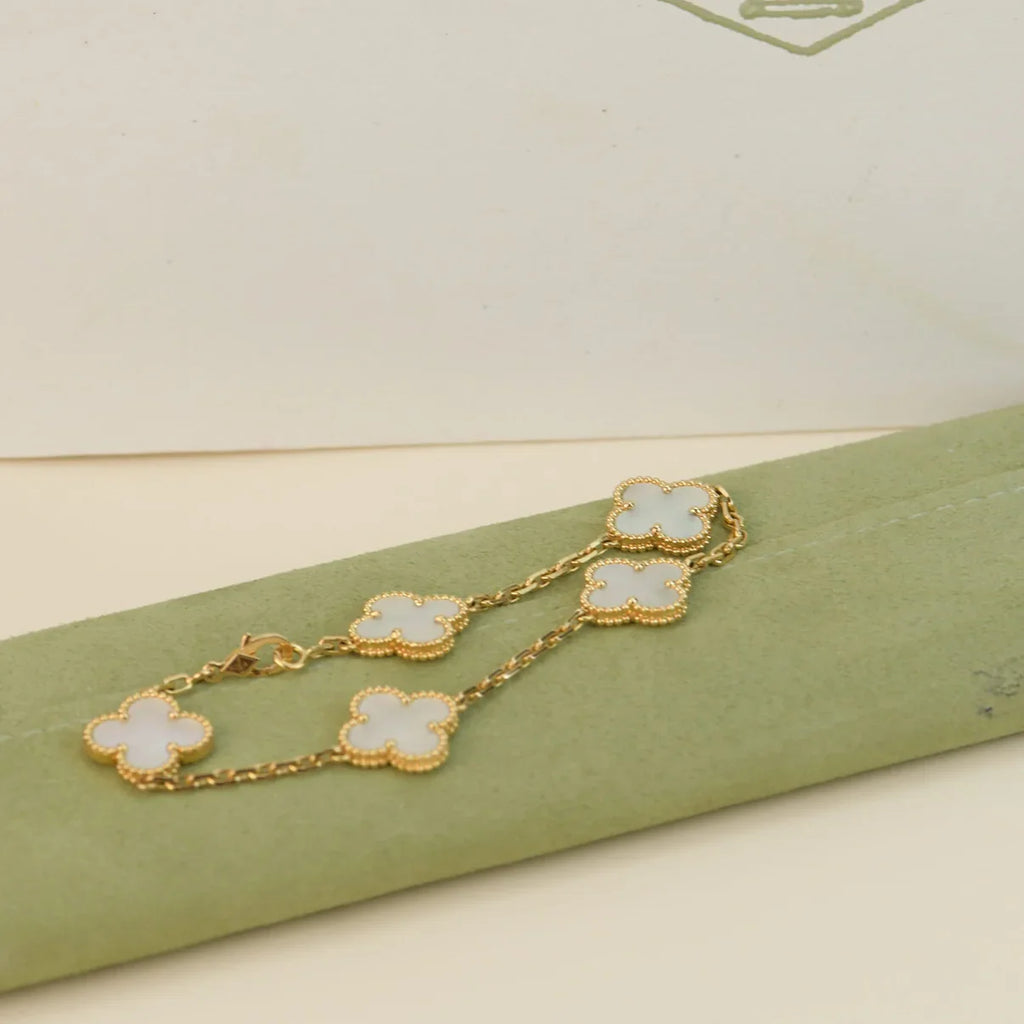 [Lumi Jewels]CLOVER WHITE PEARL MOP 5 MOTIF BRACELET COLLECTION