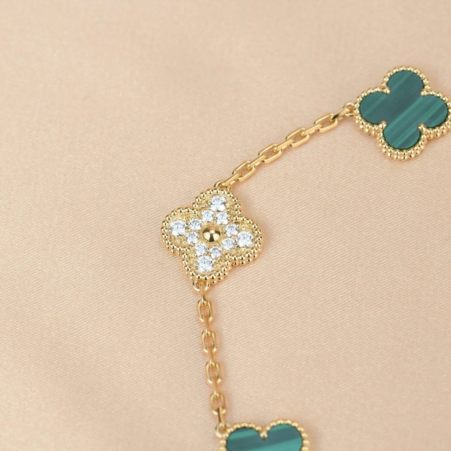 [Lumi Jewels] CLOVER 5 MOTIF MALACHITE BRACELET COLLECTION