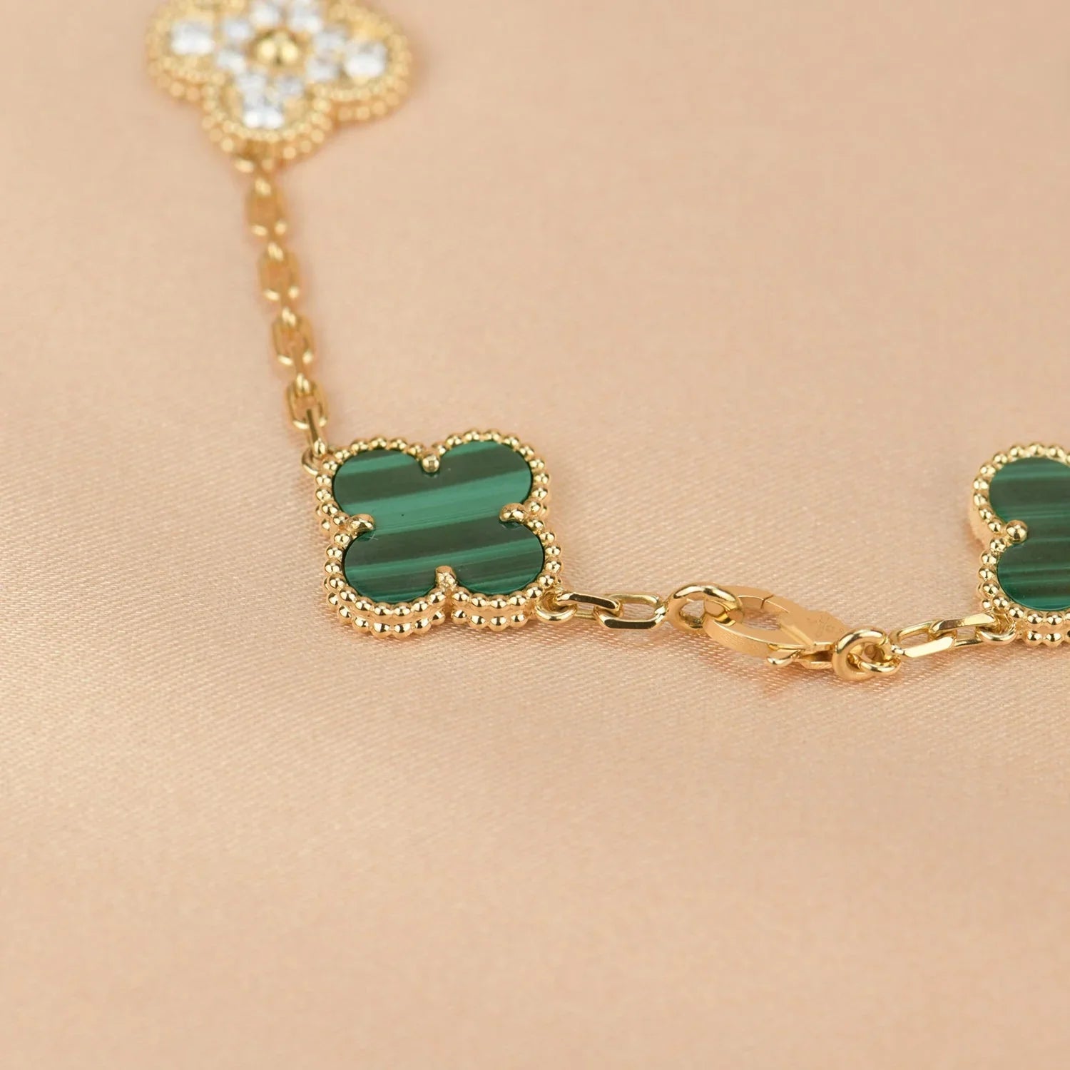 [Lumi Jewels] CLOVER 5 MOTIF MALACHITE BRACELET COLLECTION