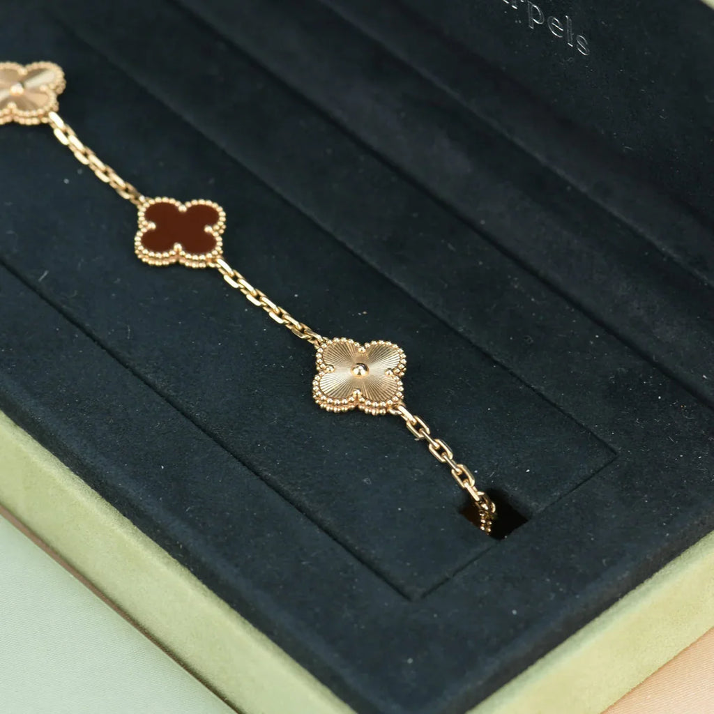 [Lumi Jewels] CLOVER 5 MOTIF RED CORNELIAN BRACELET COLLECTION