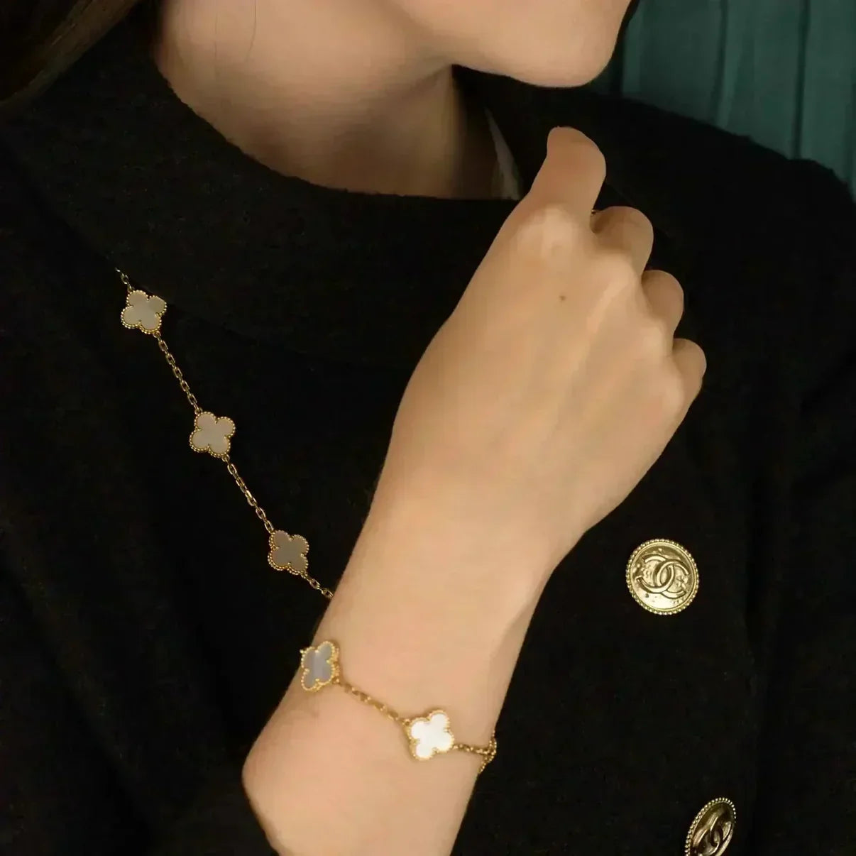 [Lumi Jewels]CLOVER WHITE PEARL MOP 5 MOTIF BRACELET COLLECTION