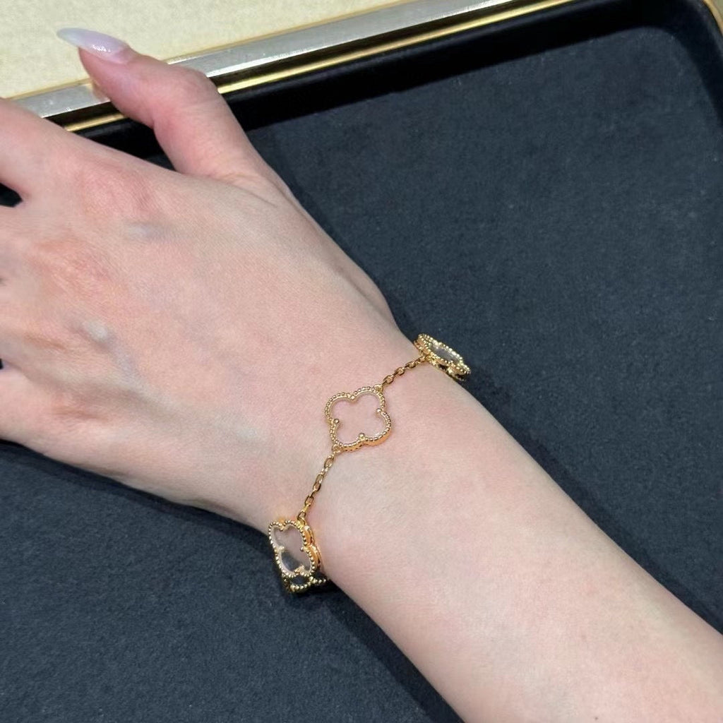[Lumi Jewels]CLOVER 5 MOTIF ROCK CRYSTAL BRACELET